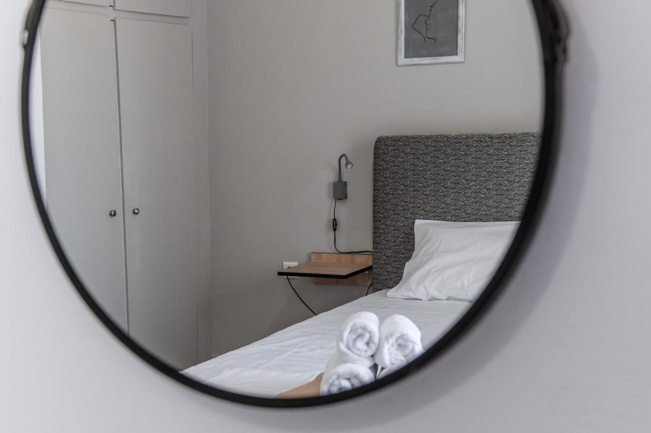 Minimalistic Apartment Petros Héraklion Extérieur photo