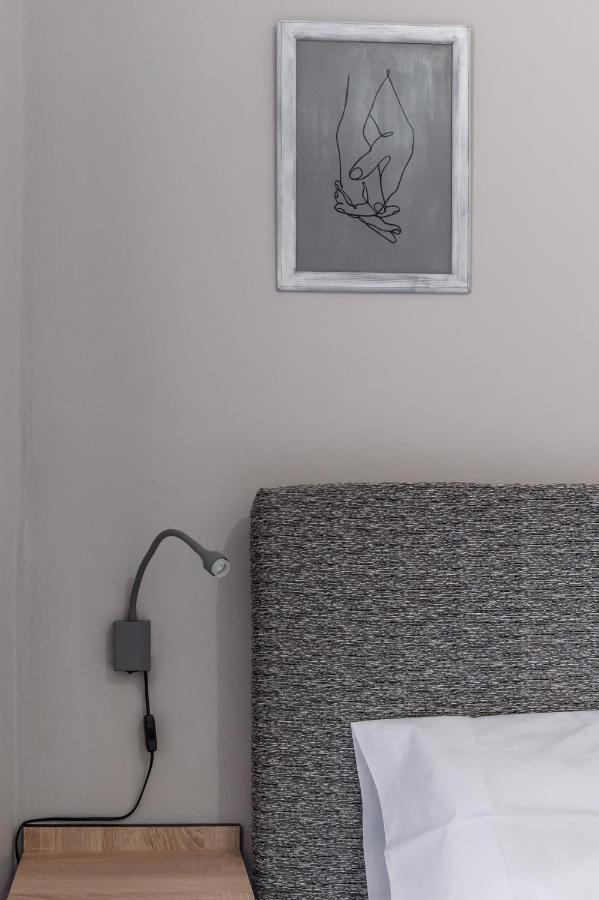 Minimalistic Apartment Petros Héraklion Extérieur photo
