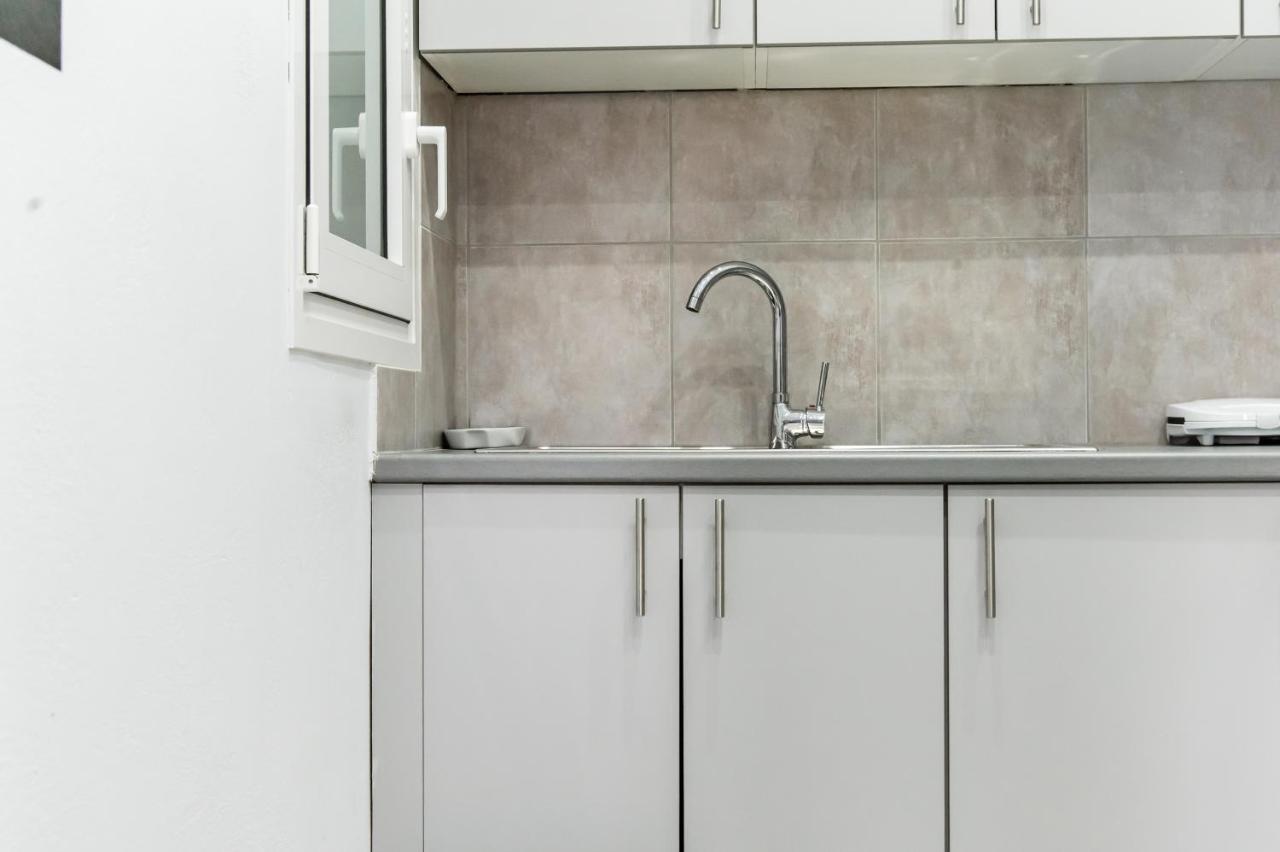 Minimalistic Apartment Petros Héraklion Extérieur photo