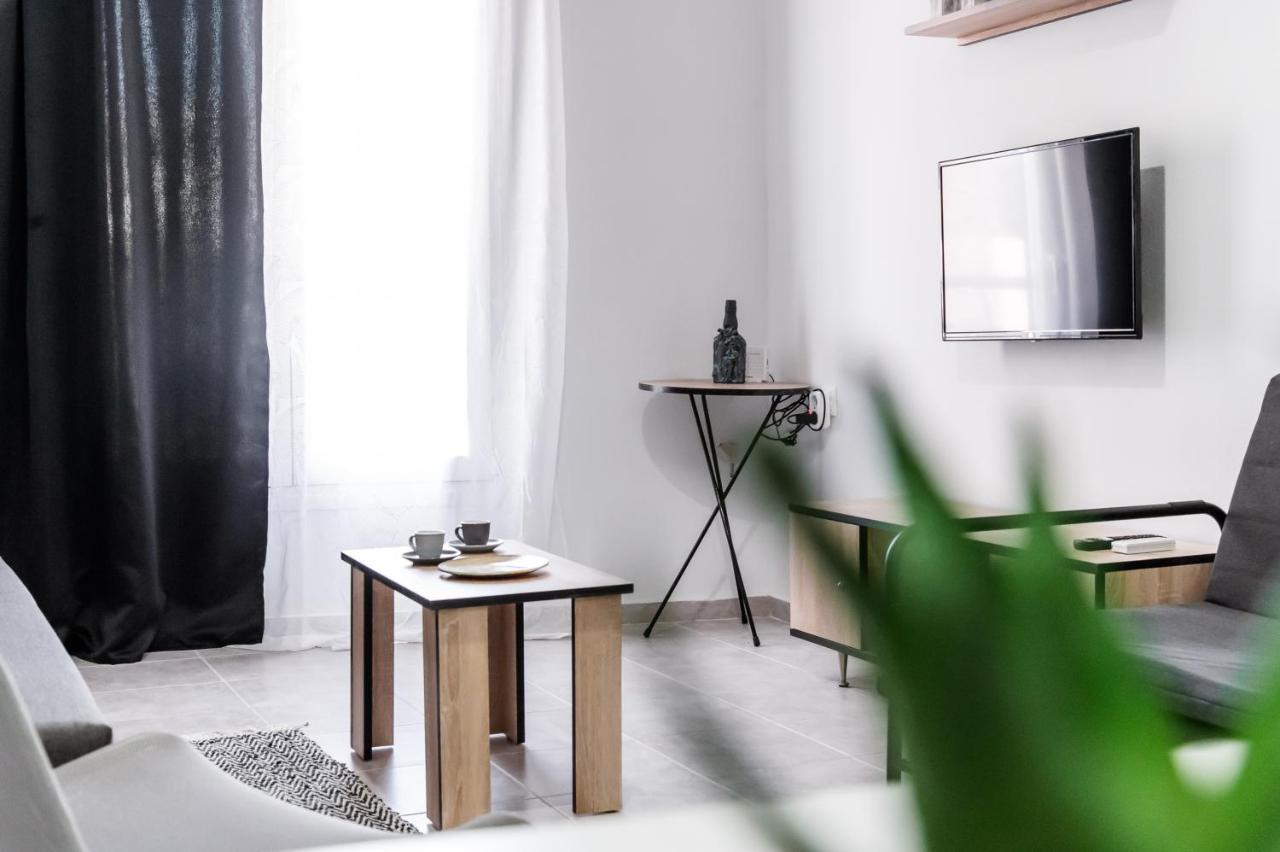 Minimalistic Apartment Petros Héraklion Extérieur photo
