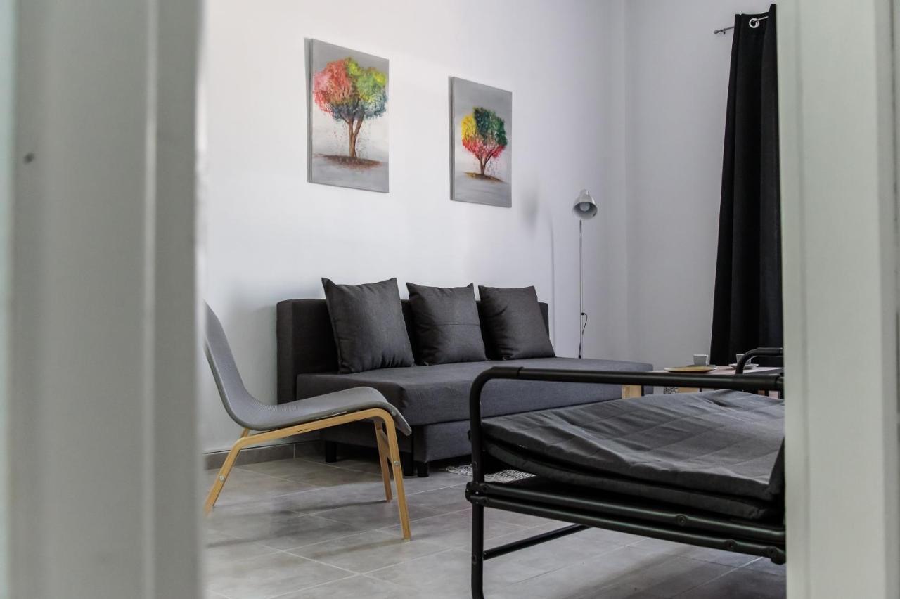 Minimalistic Apartment Petros Héraklion Extérieur photo